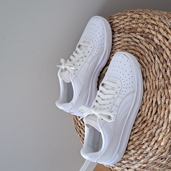 Puma Mens‎ GV Special White Leather Fashion/Athleisure Sneakers S-7C Narrow - Picture 1 of 10